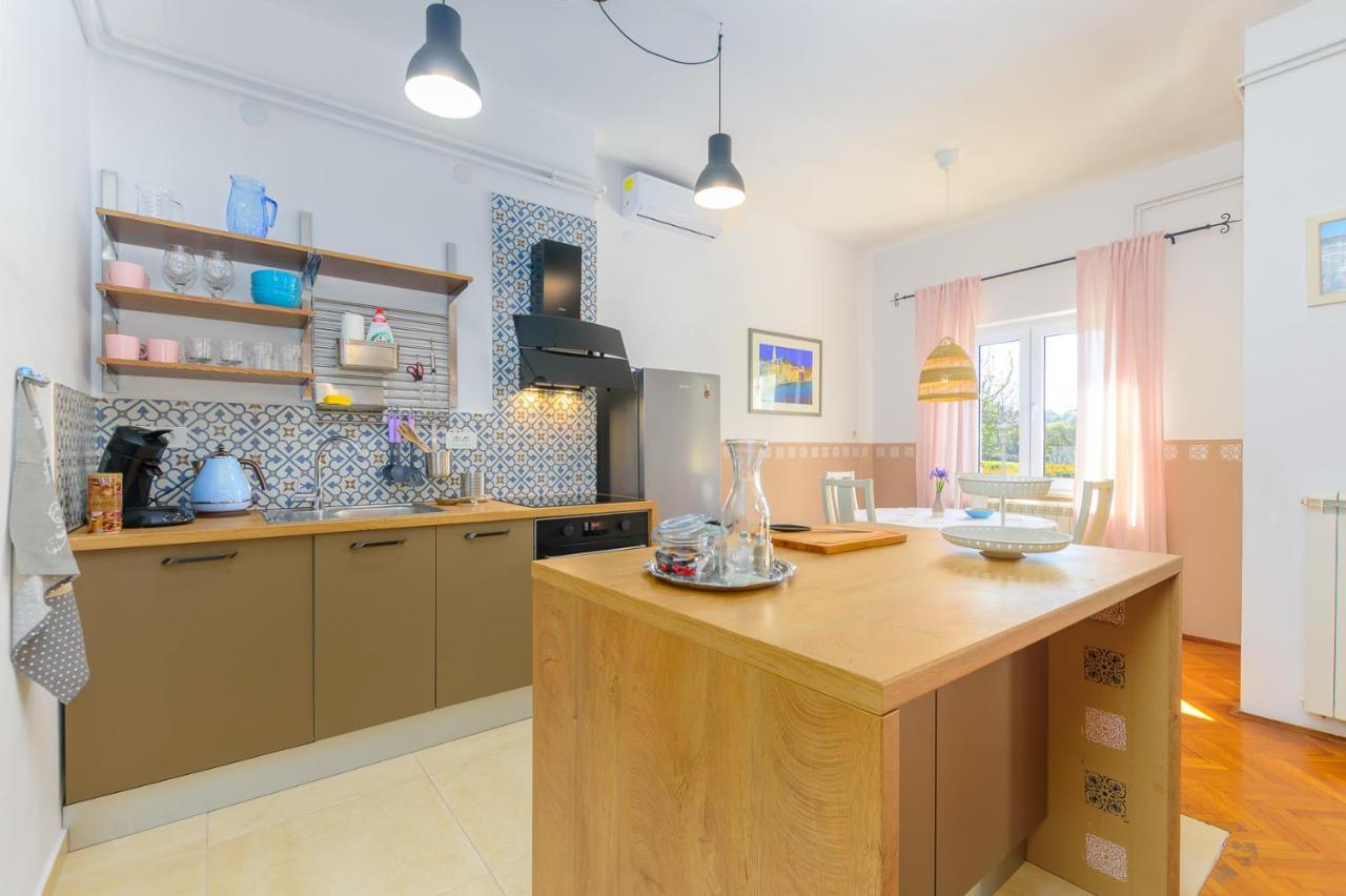 Apartment Macan, Beautiful Green Oasis Πούλα Εξωτερικό φωτογραφία
